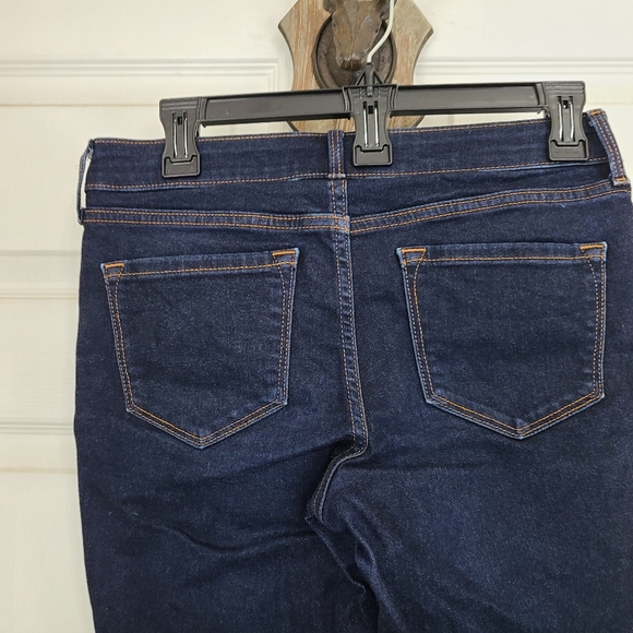 (749) Old Navy Woman's Rockstar Skinny Mid-Rise Denim Jeans, Size: 4 Color: Blue - Picture 12 of 16